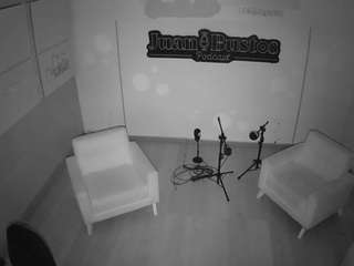 voyeurcam-jb-pod... Live Webcam on CamSoda