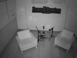 voyeurcam-jb-pod... Live Webcam on CamSoda