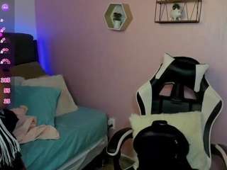 Aida-Hadid live webcam show
