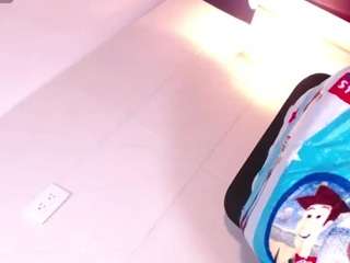 lavronbitch Live Webcam on CamSoda