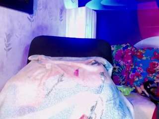 LavronBitch live webcam show