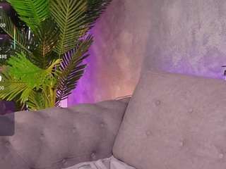BambiKayy live webcam show
