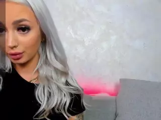 XeniaRay's Live Sex Cam Show