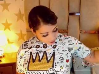 liz-quinny webcam model