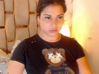 liz-quinny webcam model
