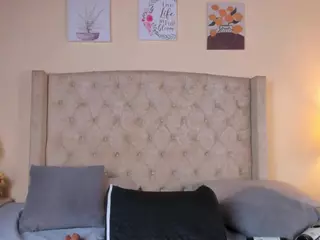 nataliacollislim's Live Sex Cam Show