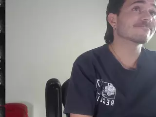 AdrianConors's Live Sex Cam Show