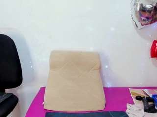 le modèle bbwsalome1 est en webcam porno dans un show sur le site camsoda, il possède les tags suivants: ardiente,lovense,wet,toys,tease,strip,spanking,solo,shaved-pussy,pussy,public,natural,ass,middle-aged,mature,multiple-orgasms,granny,big tits,asshole,atm