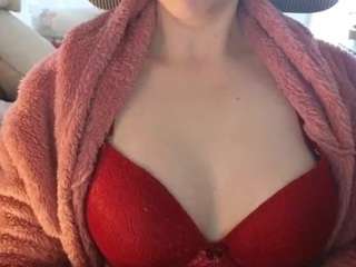 bigcreamyass webcam
