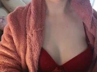 bigcreamyass Live Webcam on CamSoda