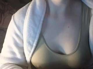 bigcreamyass Live Webcam on CamSoda