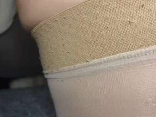 Hornyyyyyy.Wet.Voyeur.Momyyyy