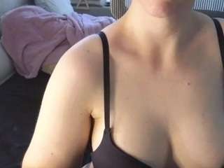 bigcreamyass Live Webcam on CamSoda