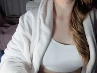 bigcreamyass live webcam show