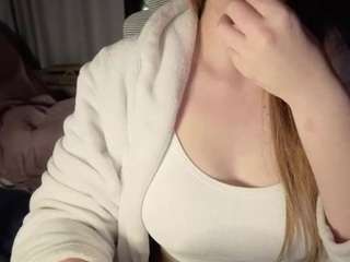 Hornyyyyyy.Wet.Voyeur.Momyyyy live webcam show