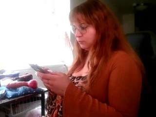 bustyprincesslei... Live Webcam on CamSoda