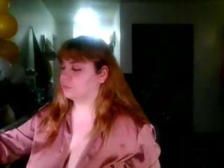 bustyprincesslei... Live Webcam on CamSoda