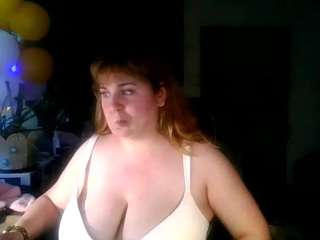 bustyprincessleila webcam