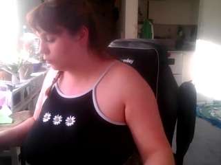 bustyprincessleila