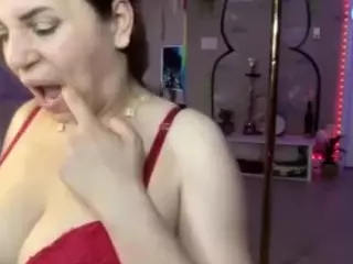 BustyPrincessLeila's Live Sex Cam Show