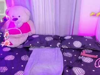Danieladollts live cam preview