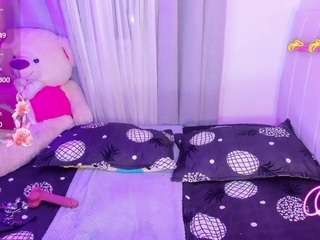 Danieladollts live cam preview