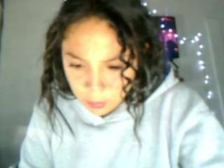 le modèle linzeysmith4 est en webcam porno dans un show sur le site camsoda, il possède les tags suivants: amateur,anal,thong,smoking,pussy,no drinking,lush,lingerie,lesbian,flashing,fingers,dildo,cum,brown eyes,blowjob,black hair,bikini,bedroom,average,asshole