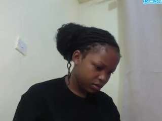 queen-sasha's CamSoda show and profile