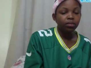 queen-sasha's CamSoda show and profile