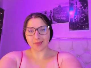 roxxanne-bail Live Webcam on CamSoda