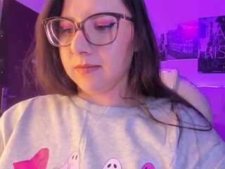 roxxanne-bail Live Webcam on CamSoda