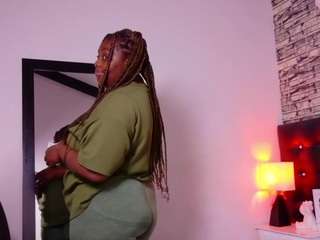 black-pussydoll
