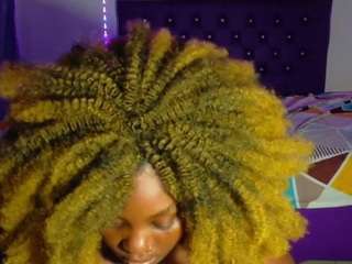 black-pussydoll Live Webcam on CamSoda