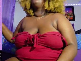 black-pussydoll webcam