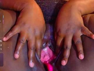 black-pussydoll