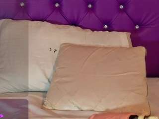 Black-pussydoll live cam preview