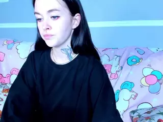 LittleMabel's Live Sex Cam Show