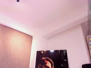 nahomi-jonnes from CamSoda is Freechat