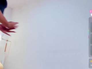 nahomi-jonnes webcam model