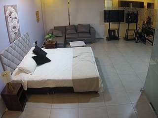 voyeurcam-jb-bon... Live Webcam on CamSoda