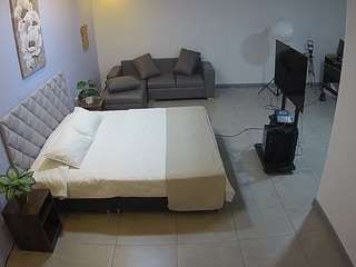 voyeurcam-jb-bon... Live Webcam on CamSoda