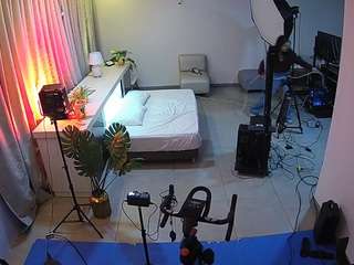 This model is live right now. voyeurcam-jb-bondage