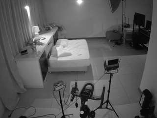 le modèle voyeurcam-jb-bondage est en webcam porno dans un show sur le site camsoda, il possède les tags suivants: amateur,flash,flashing,hidden,hidden cam,no drinking,no smoking,pov,sexwebcam,hd