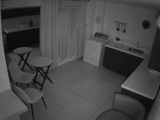 voyeurcam-jb-kitchen-1