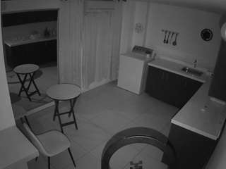 voyeurcam-jb-kitchen-1