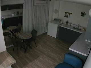 voyeurcam-jb-kitchen-1 Flinster camsoda