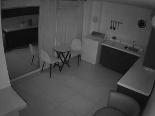 Tamaramilano Cam camsoda voyeurcam-jb-kitchen-1