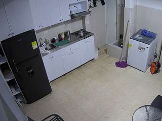  voyeurcam-jb-kitchen-1 chat room