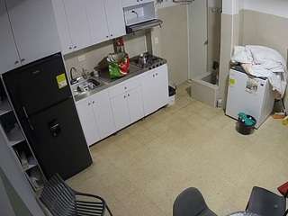  voyeurcam-jb-kitchen-1 chat room