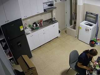 voyeurcam-jb-kitchen-1